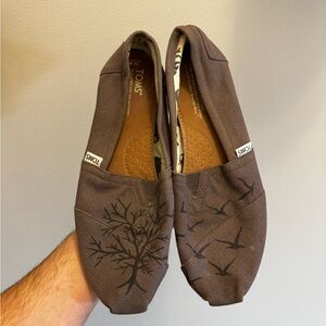 Women’s size 9 Grey Tom’s with custom painting